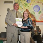 Dan Harrold receiving his award